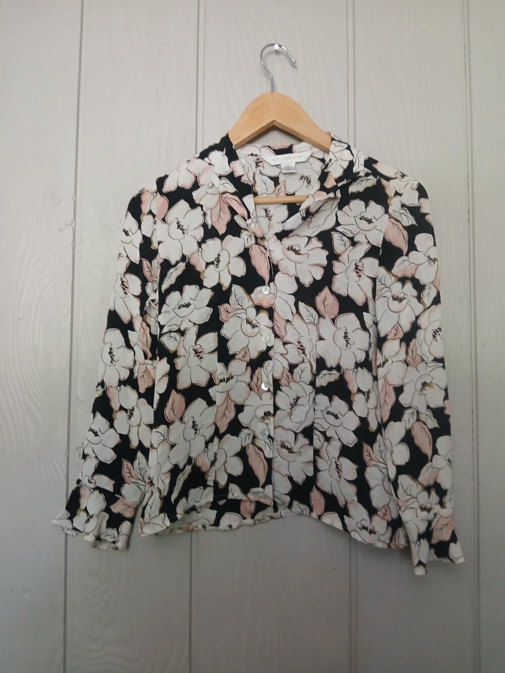 Petite Sophisticate Blouse 90s Floral Print Pearl Button Down Size 4
